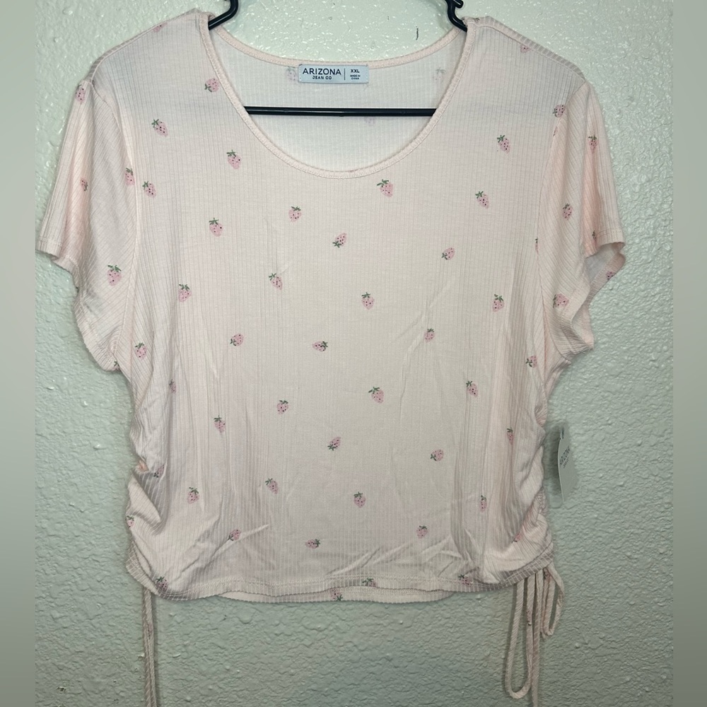 Arizona girls xxl pink blouse w ties on the side. Never worn w/ tags